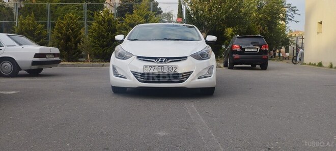 Hyundai Elantra-1