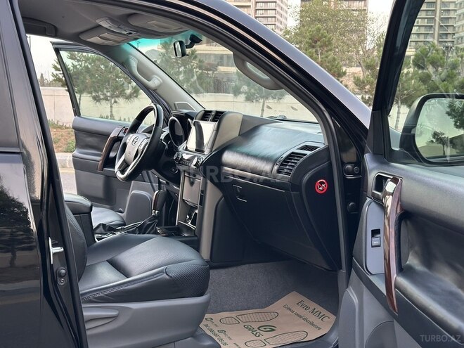 Toyota Land Cruiser Prado 2011, 146,997 km - 2.7 л - Bakı
