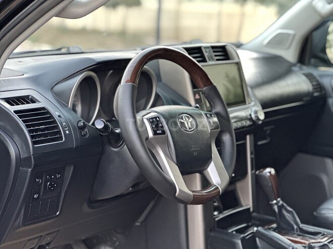 Toyota Land Cruiser Prado 2011, 146,997 km - 2.7 л - Bakı