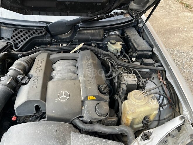 Mercedes E 240 1997, 302,358 km - 2.4 l - Bakı