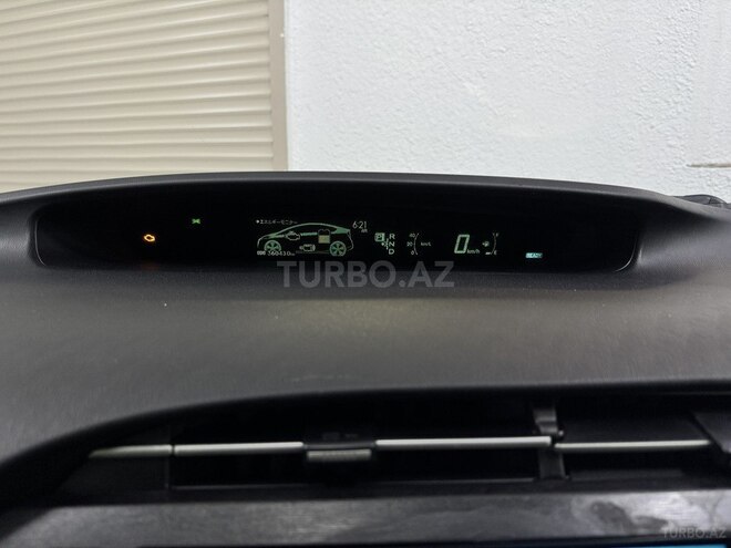 Toyota Prius-18