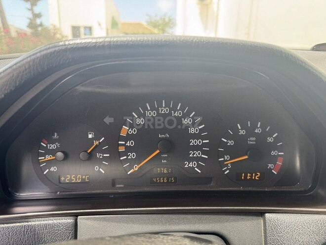 Mercedes E 230 1996, 456,000 km - 2.3 л - Bakı
