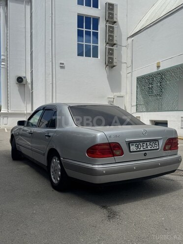 Mercedes E 230 1996, 456,000 km - 2.3 л - Bakı