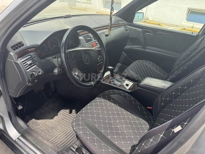 Mercedes E 230 1996, 456,000 km - 2.3 л - Bakı