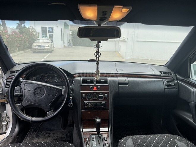 Mercedes E 230 1996, 456,000 km - 2.3 л - Bakı