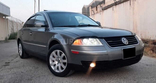 Volkswagen Passat 2004, 299,500 km - 1.8 l - Bakı