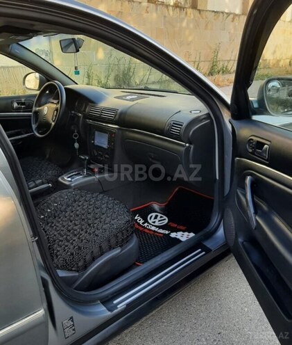 Volkswagen Passat 2004, 299,500 km - 1.8 l - Bakı