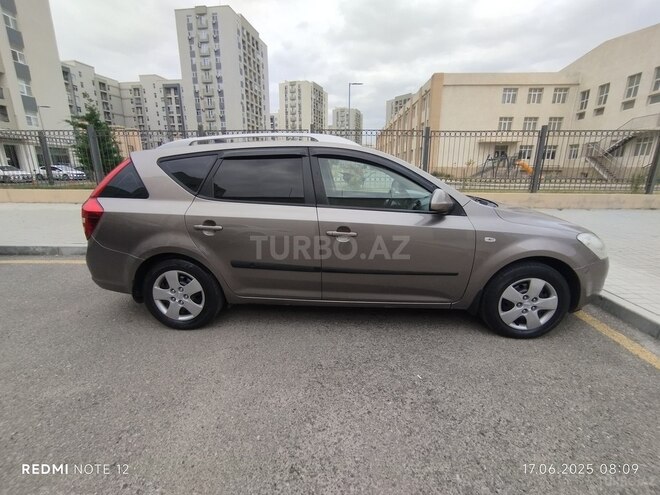 Kia  2008, 338,000 km - 1.6 l - Bakı