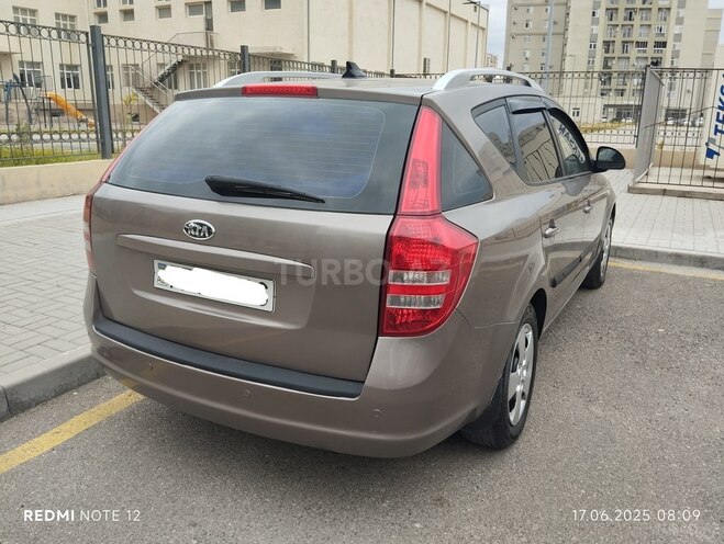 Kia  2008, 338,000 km - 1.6 l - Bakı