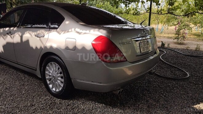 Nissan Teana 2003, 253,989 km - 2.5 l - Salyan