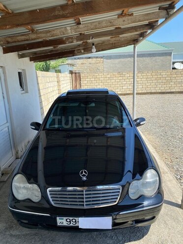 Mercedes C 240 2001, 224,000 km - 2.4 l - Yevlax