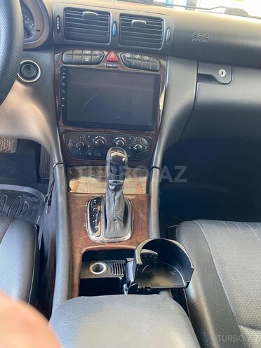 Mercedes C 240 2001, 224,000 km - 2.4 l - Yevlax