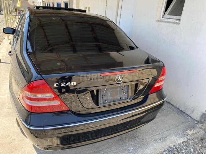 Mercedes C 240 2001, 224,000 km - 2.4 l - Yevlax