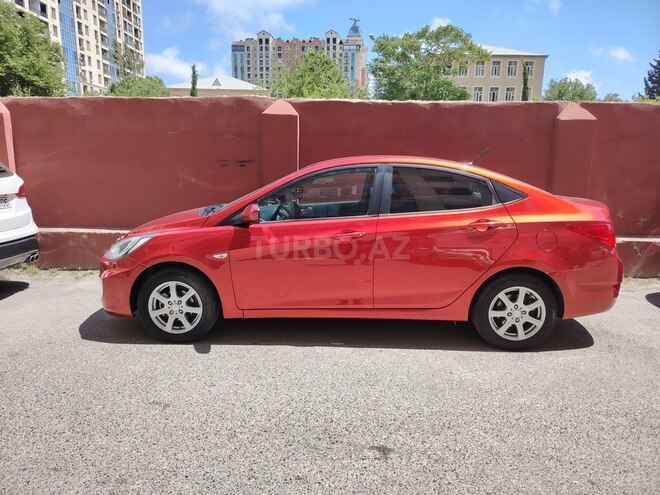 Hyundai Solaris 2011, 372,000 km - 1.4 l - Bakı