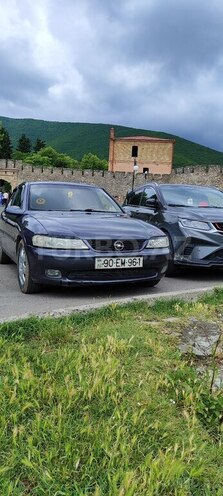 Opel Vectra-3