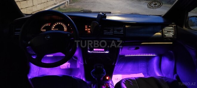 Opel Vectra-9