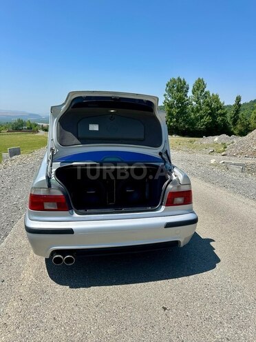 BMW 530 2001, 305,000 km - 3.0 l - Qəbələ