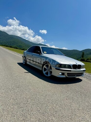 BMW 530 2001, 305,000 km - 3.0 l - Qəbələ