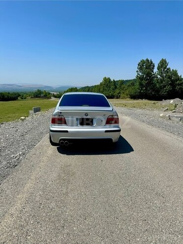 BMW 530 2001, 305,000 km - 3.0 l - Qəbələ