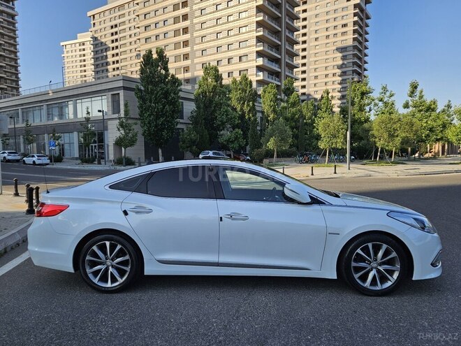 Hyundai Grandeur 2015, 179,000 km - 2.2 l - Bakı