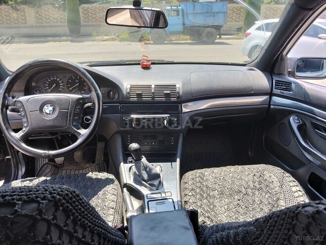 BMW 520-3