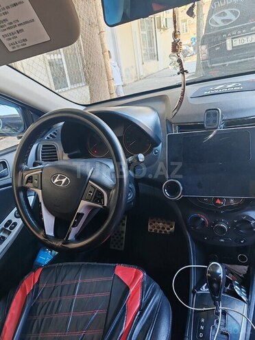 Hyundai Accent 2012, 270,000 km - 1.6 l - İmişli