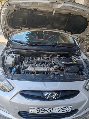 Hyundai Accent 2012, 270,000 km - 1.6 l - İmişli