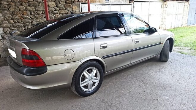 Opel Vectra 1997, 355,000 km - 2.0 l - Bərdə