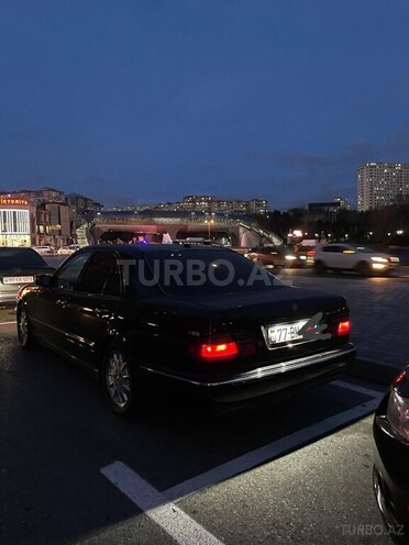 Mercedes E 320 2000, 365,258 km - 3.2 l - Bakı