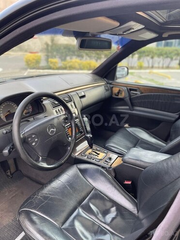 Mercedes E 320 2000, 365,258 km - 3.2 l - Bakı