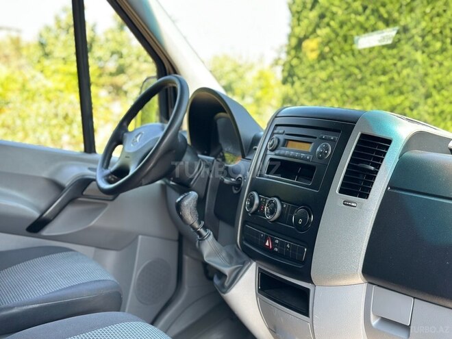 Mercedes Sprinter 519 2009, 248,000 km - 3.0 l - Bakı