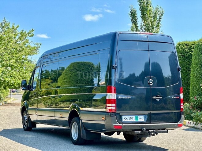 Mercedes Sprinter 519 2009, 248,000 km - 3.0 l - Bakı