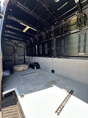 Mercedes Sprinter 519 2009, 248,000 km - 3.0 l - Bakı