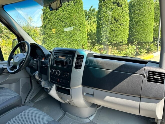 Mercedes Sprinter 519 2009, 248,000 km - 3.0 l - Bakı
