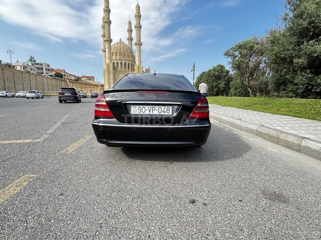 Mercedes E 240 2002, 296,000 km - 2.6 l - Bakı