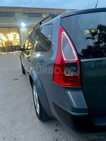 Renault Megane-2