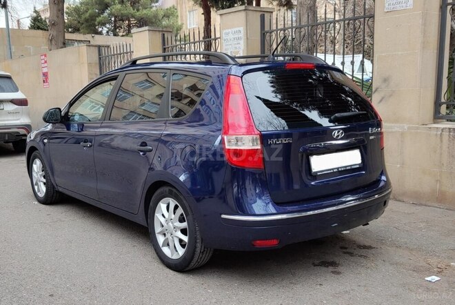 Hyundai i30 2009, 244,500 km - 1.4 л - Bakı
