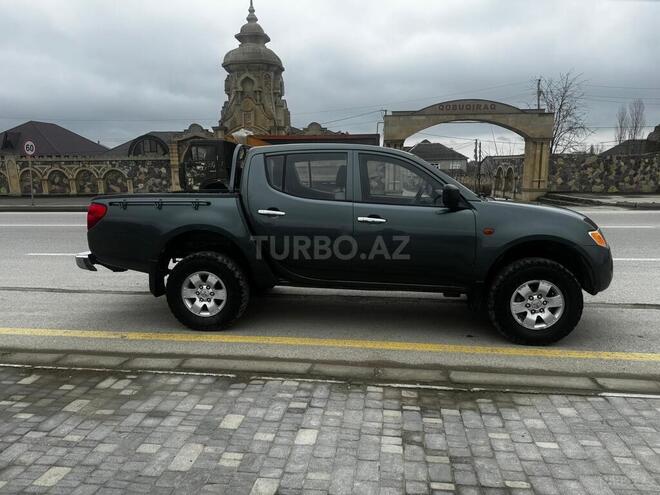 Mitsubishi L200 2007, 268,564 km - 2.5 l - Bakı