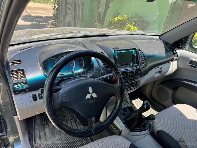 Mitsubishi L200 2007, 268,564 km - 2.5 l - Bakı