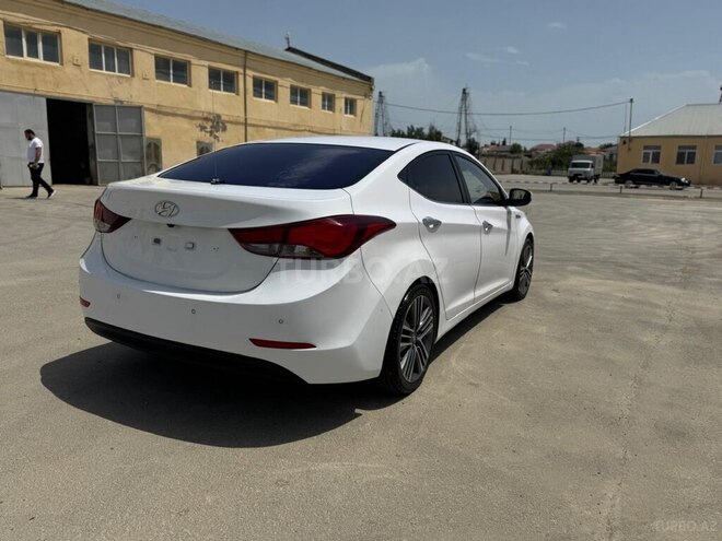 Hyundai Avante 2014, 215,000 km - 1.6 л - Bakı