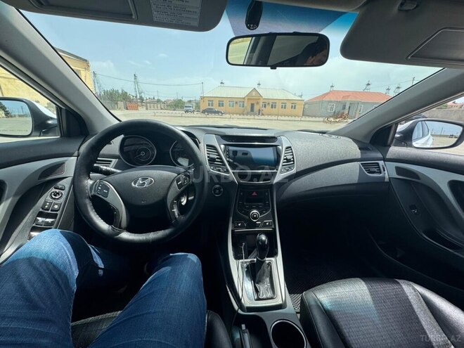 Hyundai Avante 2014, 215,000 km - 1.6 л - Bakı