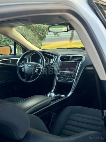 Ford Fusion (North America) 2019, 122,000 km - 2.0 л - Bakı