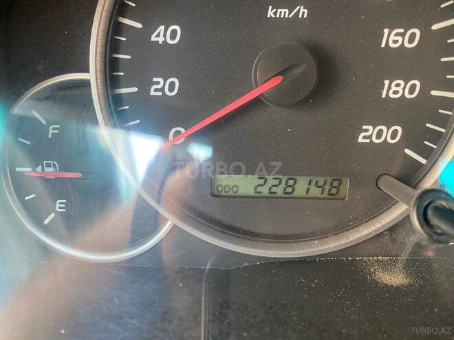Toyota Land Cruiser Prado-11