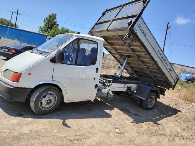 Ford Transit-2