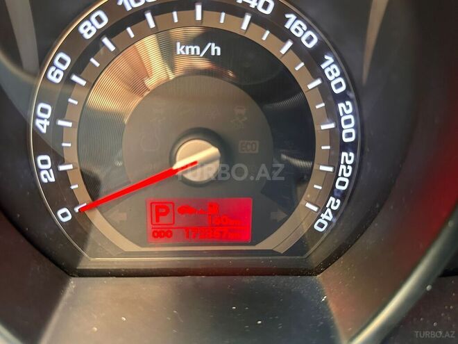 Kia Sportage 2010, 176,000 km - 2.0 l - Bakı