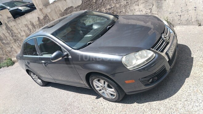 Volkswagen Jetta-5