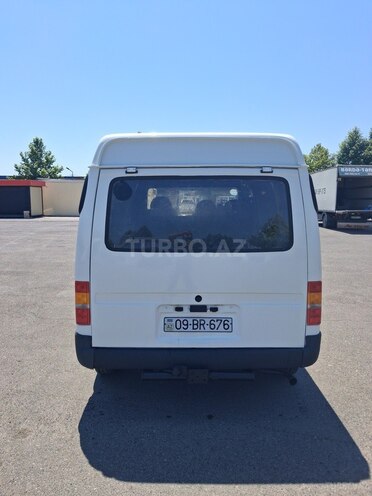 Ford Transit-4