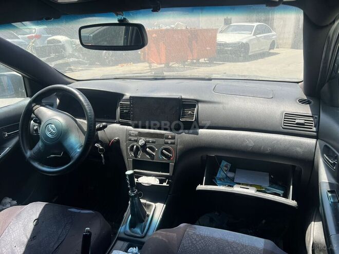 Toyota Corolla 2005, 230,000 km - 1.4 l - Bakı