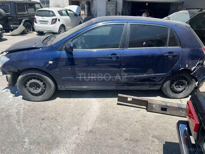 Toyota Corolla 2005, 230,000 km - 1.4 l - Bakı