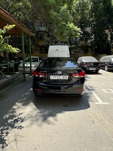 Hyundai Elantra 2015, 168,000 km - 1.8 l - Bakı